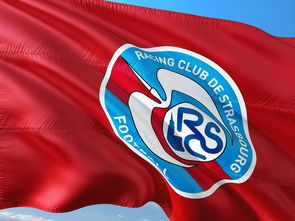 Kaiyun APP-独行侠控卫赛后鼓励全队继续拼搏，独行侠的比赛